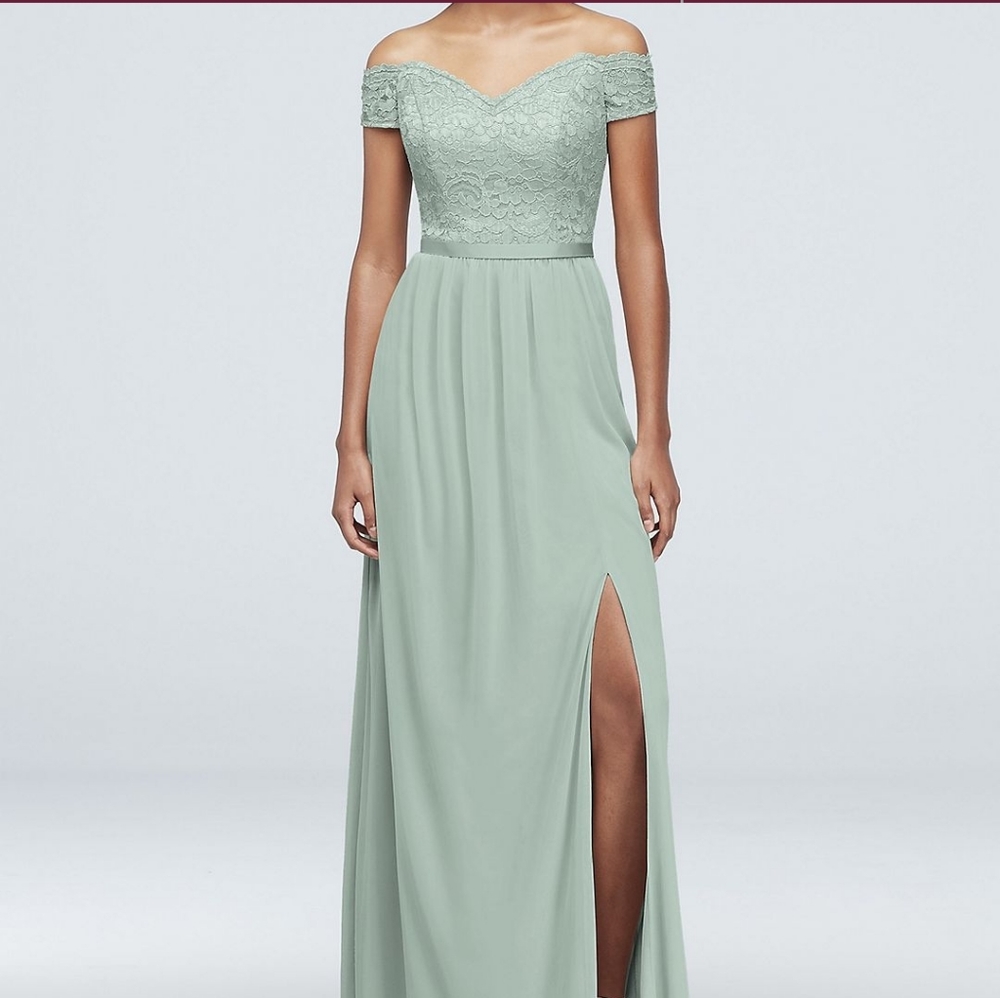 Off the shoulder lace and mesh